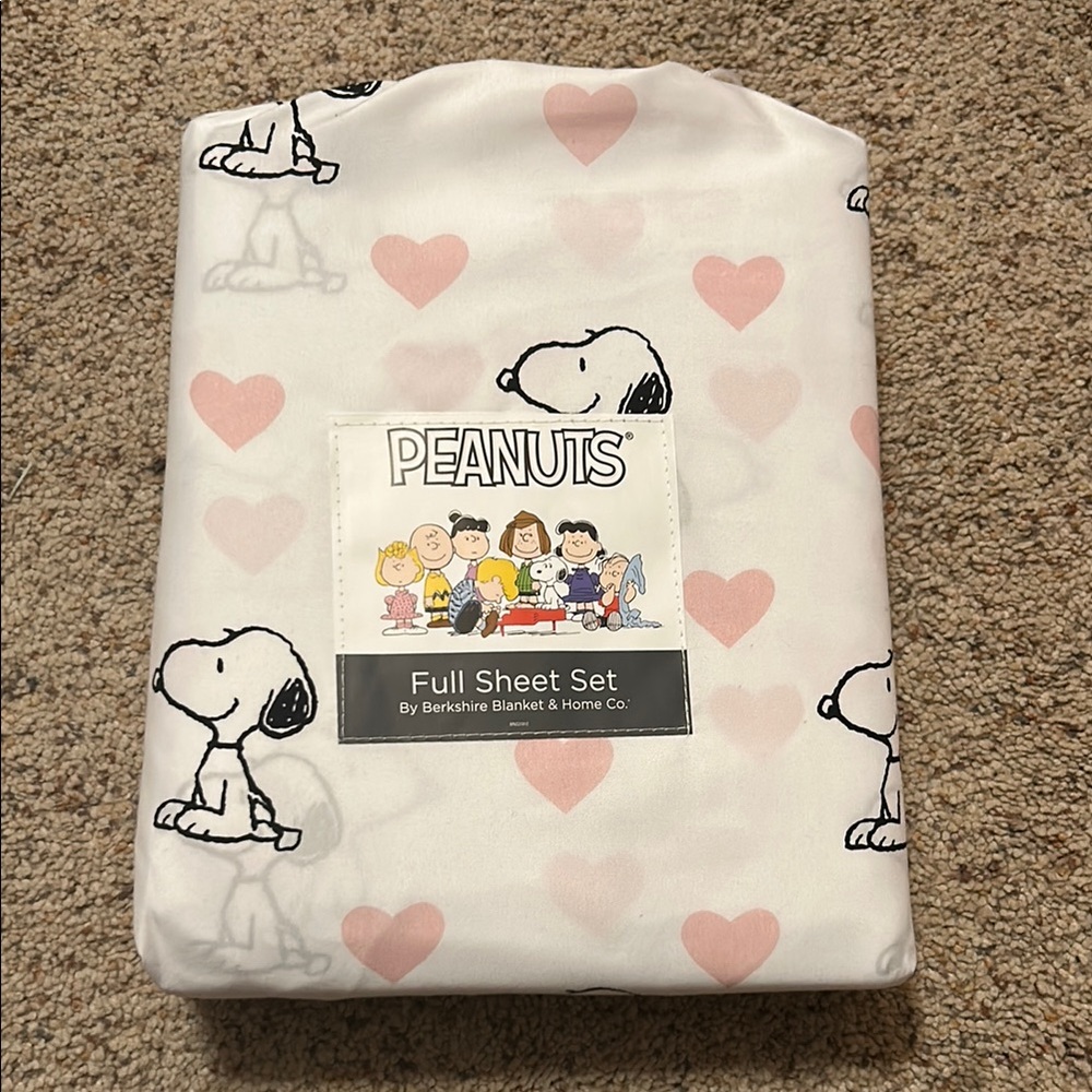 Snoopy with light pink heart full sheet set valentines
